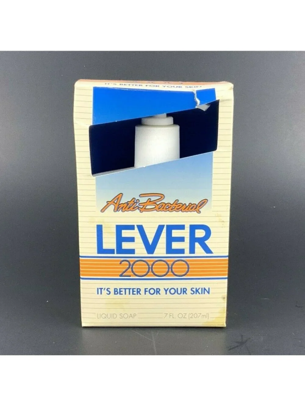 Anti-Bacterial Lever 2000 Liquid Soap 7 Fl Oz Pump Bottle 1994 Vintage